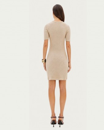 Vestido Curto Bege Lança Perfume Algodão com Manga Curta