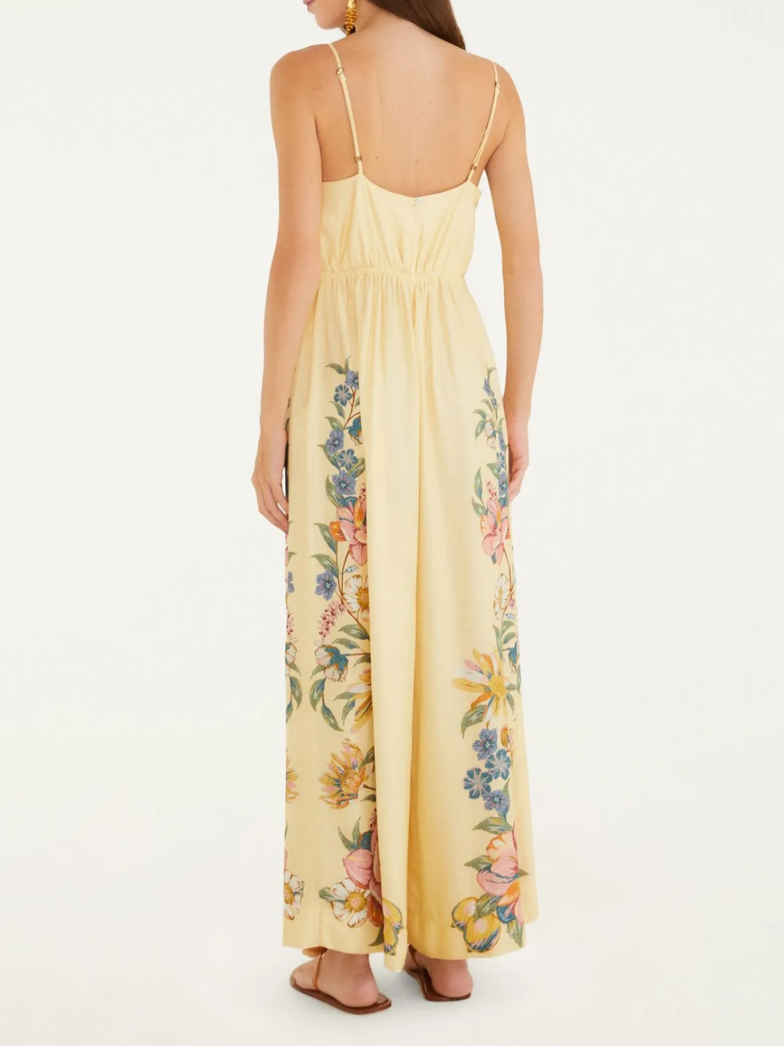 Macacão Farm Maíra Lenço E Ampla Abertura nas Costas