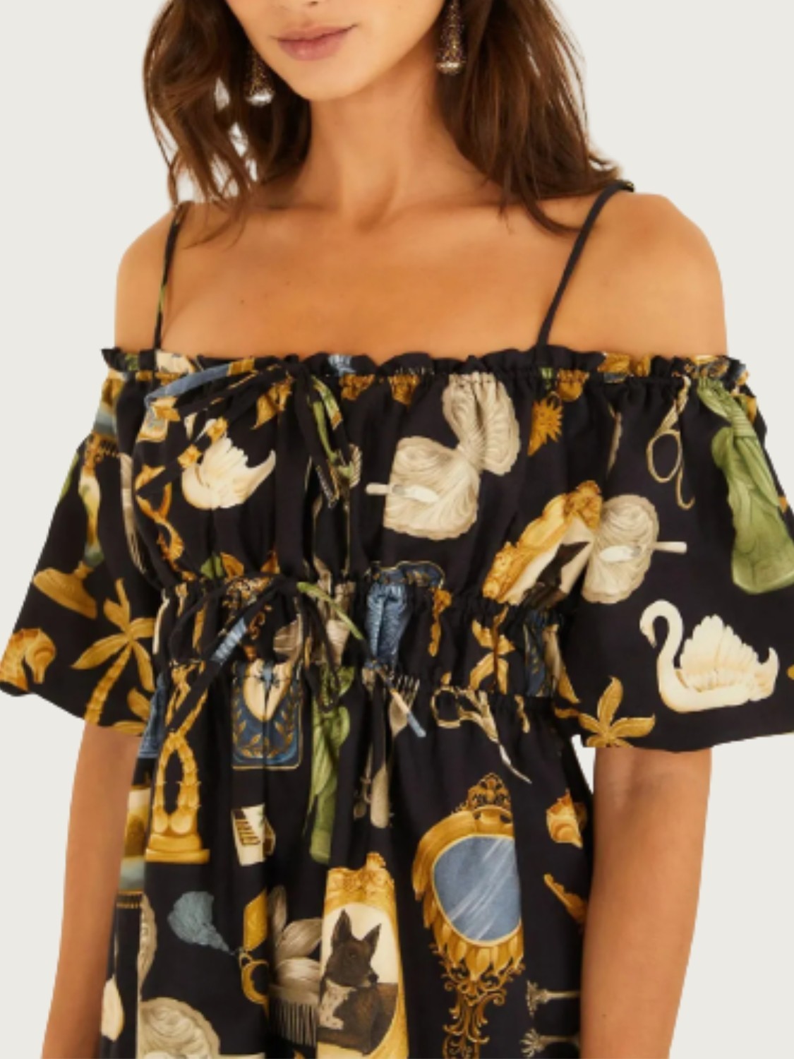 Vestido Curto Bielo Preto