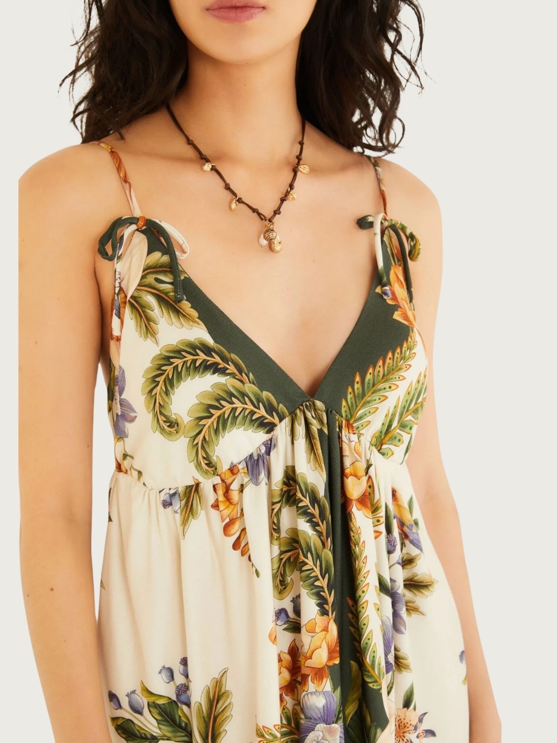 Vestido Curto Natureza Floral Verde