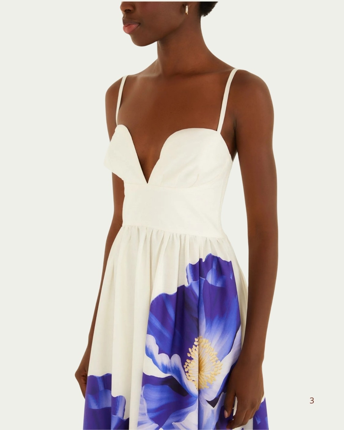 Vestido Longo Floral Branco Farm para Praia e Verão
