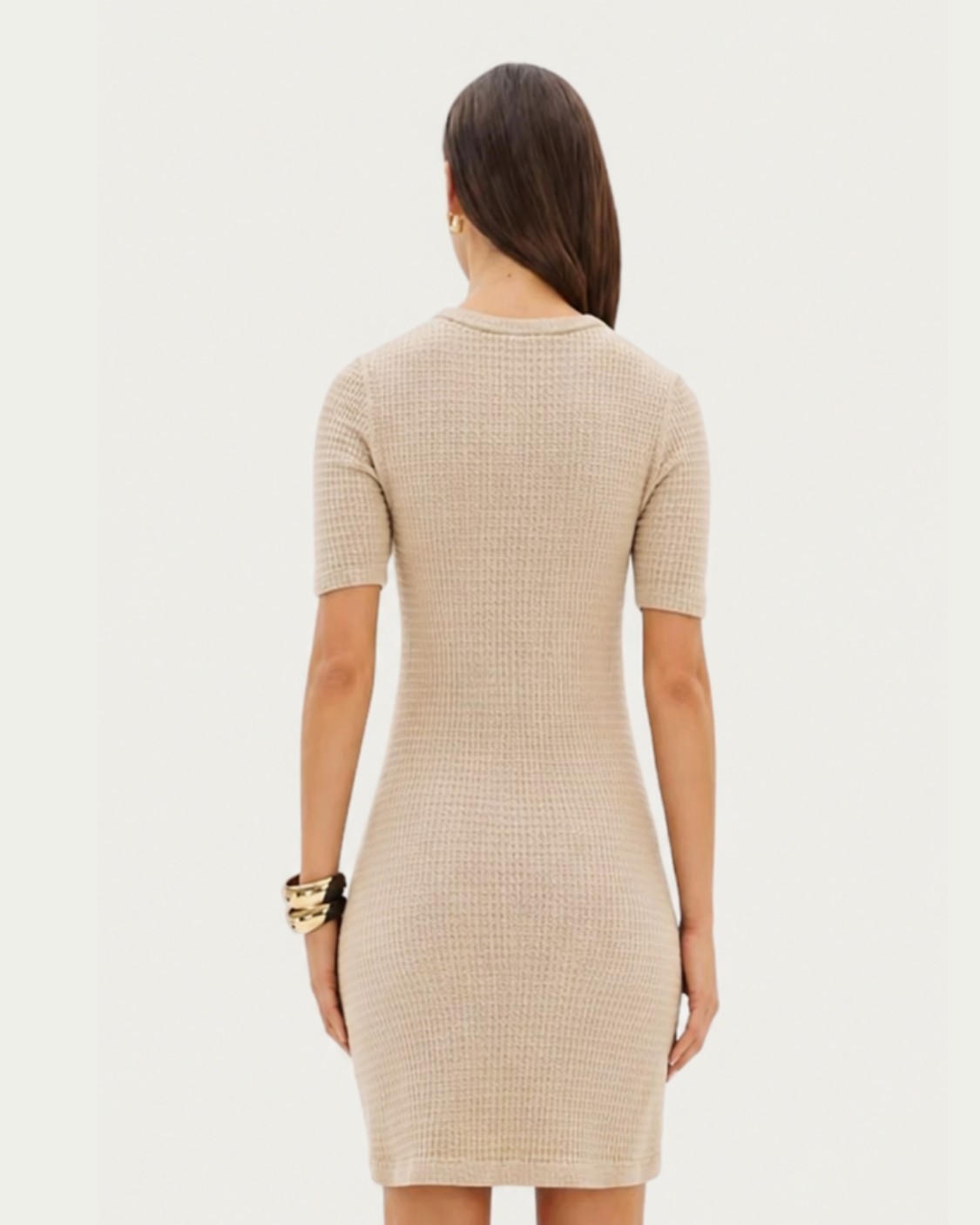Vestido Curto Bege Lança Perfume Algodão com Manga Curta