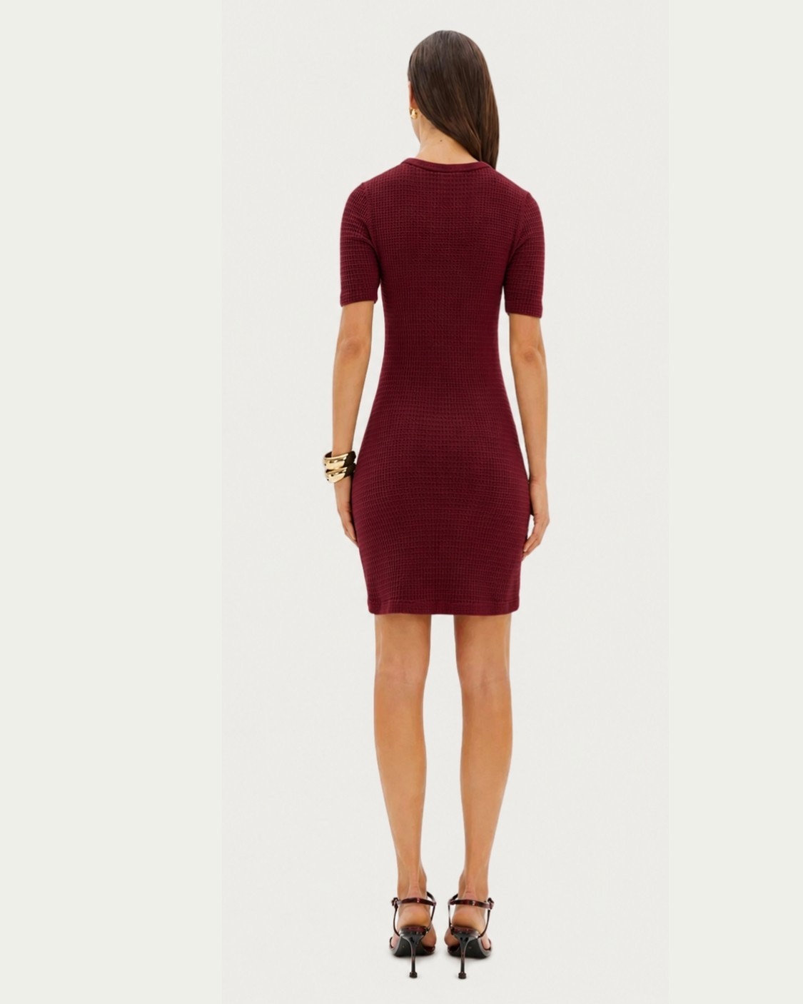 Vestido Curto Bordô Lança Perfume Algodão com Manga Curta