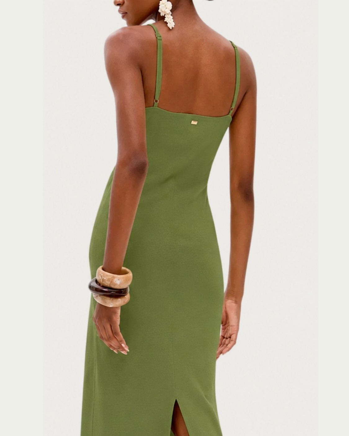 Vestido Longo Verde Lança Perfume em Viscose Decote V com Alças Crochet